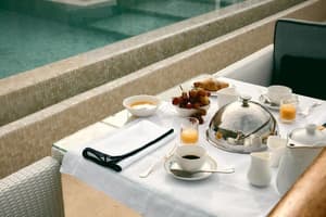 thumbnail: Restaurant