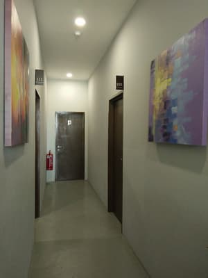 thumbnail: Hallway