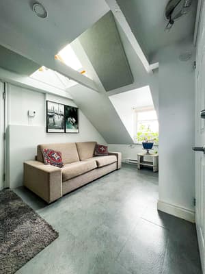 thumbnail: Living area