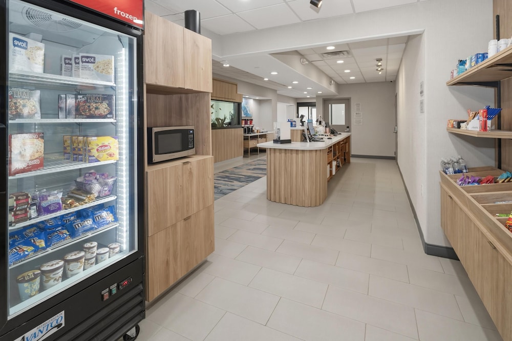 Snack bar