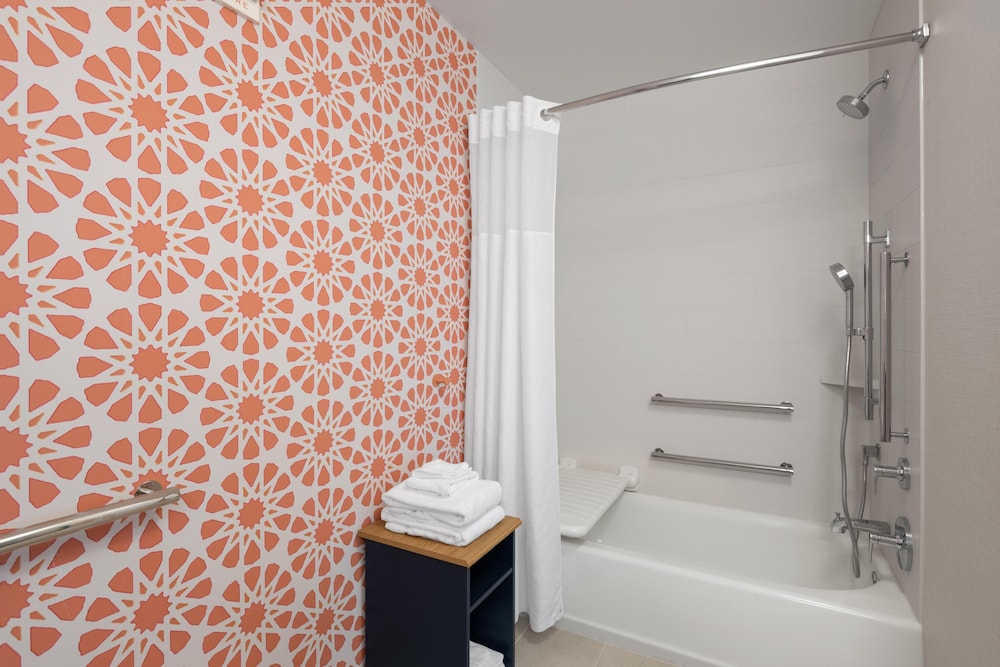 Bathroom shower