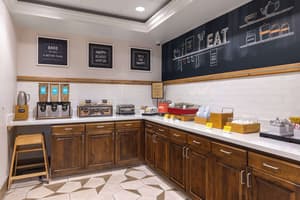 thumbnail: Breakfast area