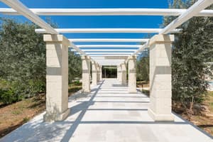 thumbnail: Property entrance