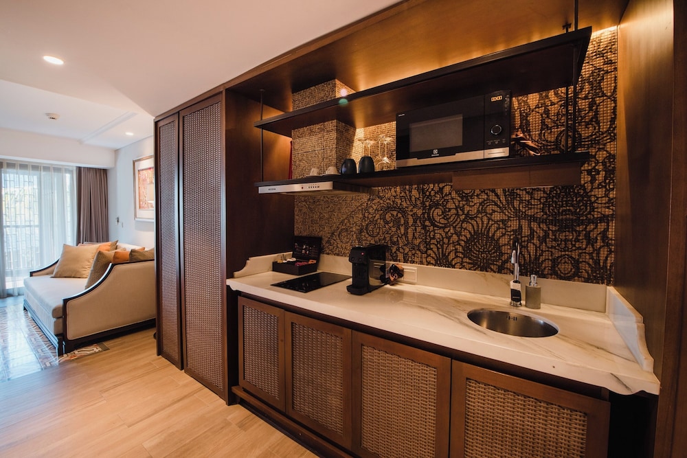 Private kitchenette