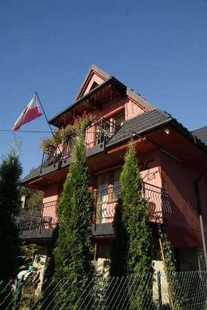 thumbnail: Front of property