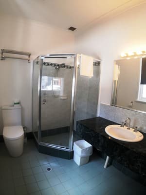 thumbnail: Bathroom