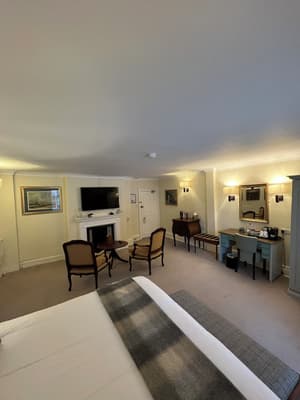 thumbnail: Room