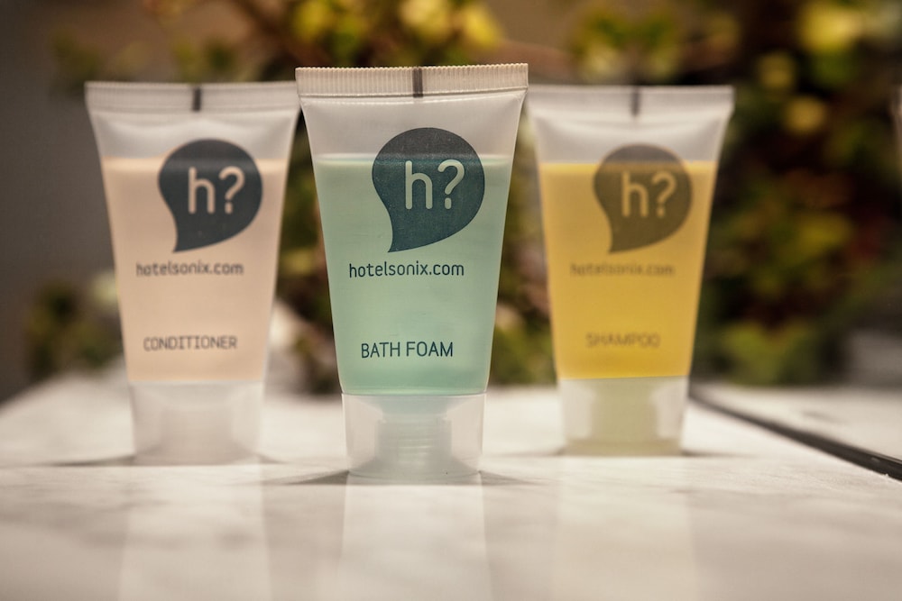 Bathroom amenities