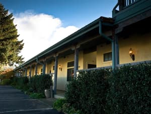thumbnail: Exterior