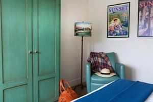thumbnail: Interior detail