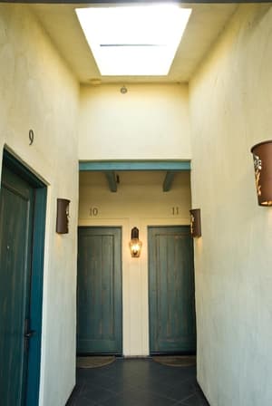 thumbnail: Interior