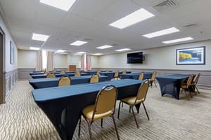 thumbnail: Business center