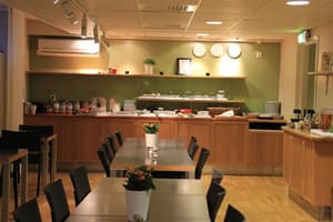 thumbnail: Breakfast area