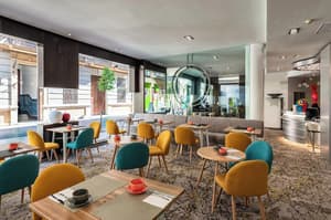 thumbnail: Restaurant