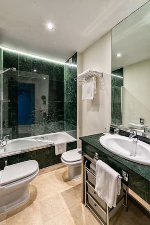 thumbnail: Bathroom