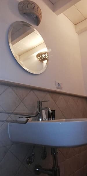 thumbnail: Bathroom sink