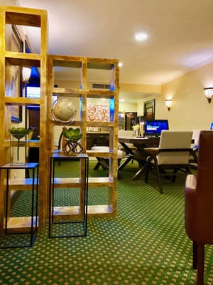 thumbnail: Executive lounge