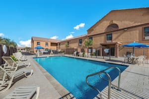 thumbnail: Pool