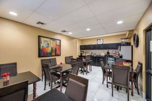 thumbnail: Breakfast area
