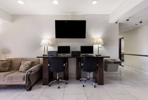 thumbnail: Business center