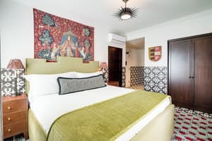 thumbnail: Room