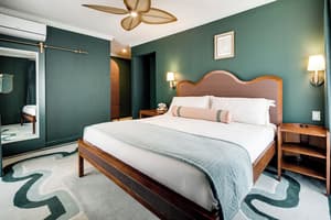thumbnail: Room