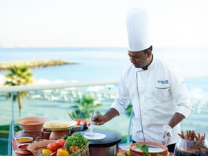 thumbnail: Restaurant