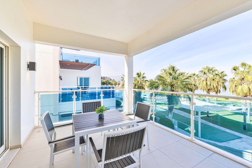 Beach/ocean view