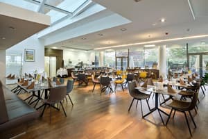 thumbnail: Restaurant