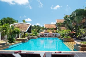 thumbnail: Exterior