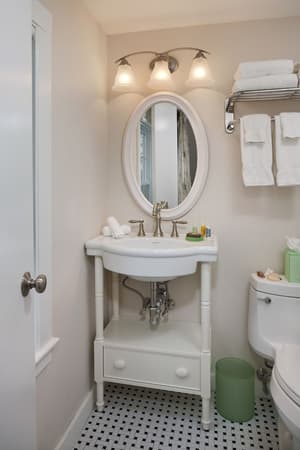 thumbnail: Bathroom
