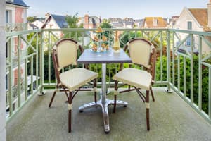 thumbnail: Private kitchenette