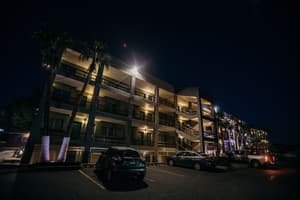 thumbnail: Exterior