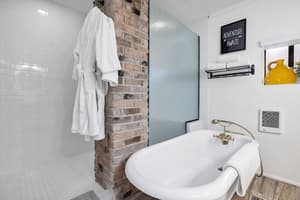 thumbnail: Bathroom