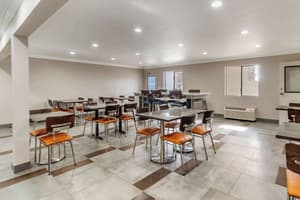 thumbnail: Breakfast area