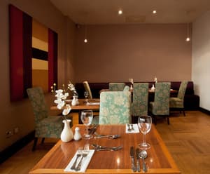 thumbnail: Restaurant