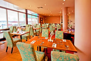 thumbnail: Restaurant