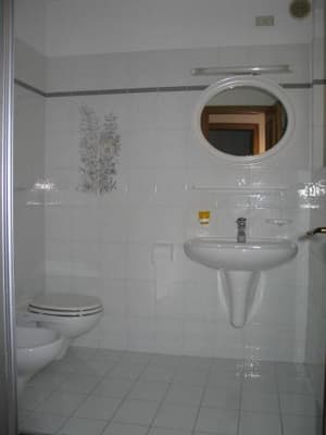 thumbnail: 6807435.jpg