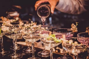 thumbnail: Bar (on property)