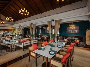 thumbnail: Restaurant