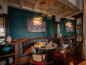 thumbnail: Restaurant
