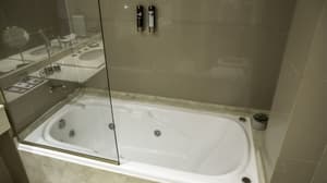 thumbnail: Jetted tub