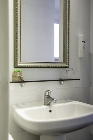 thumbnail: Bathroom sink