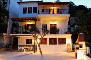 thumbnail: Exterior