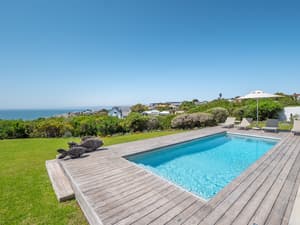 thumbnail: Outdoor pool