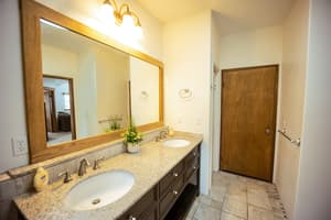 thumbnail: Bathroom