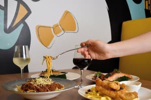 thumbnail: Restaurant