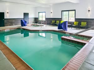 thumbnail: Pool