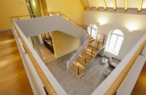 thumbnail: Interior entrance