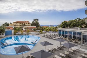 thumbnail: Outdoor pool